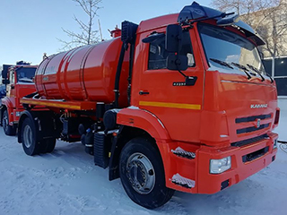 Автоцистерна вакуумная АВ-8