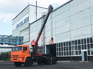 Седельный тягач КАМАЗ 43118-23027-50 с КМУ Инман ИТ-150