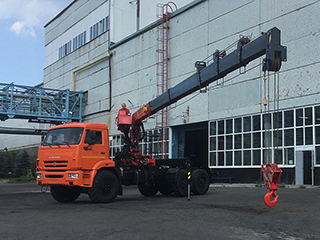 Седельный тягач КАМАЗ 43118-73094-50 с КМУ Инман ИТ-150