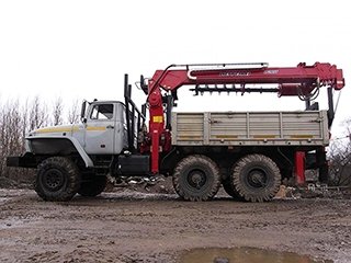 Ямобур Hotomi LS 2656 на шасси Урал-4320