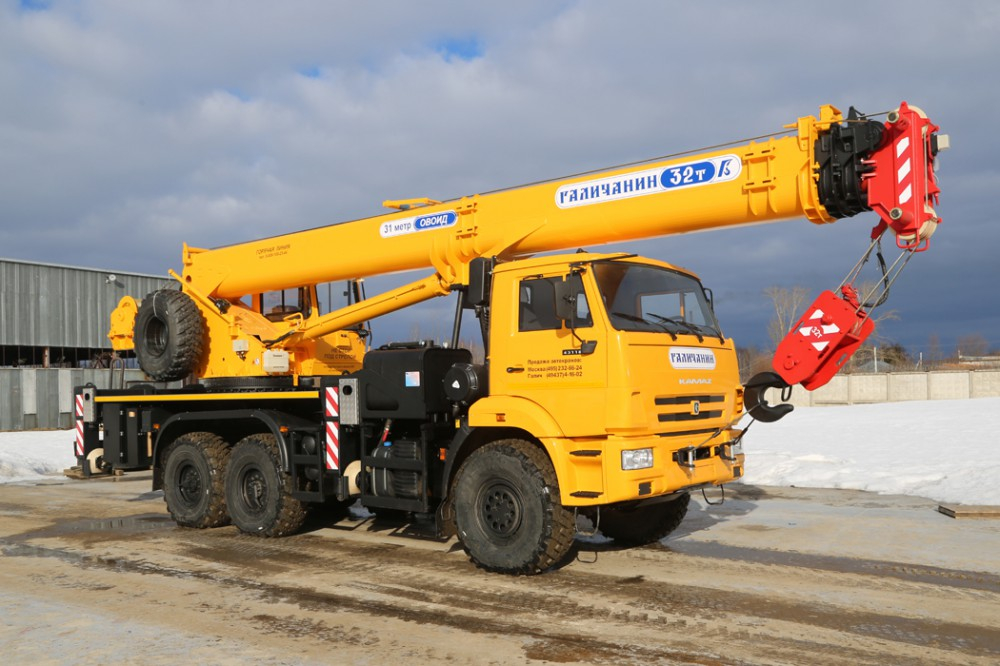 Фото №1: Автокран "Галичанин" КС-55729-5В-3 на шасси КАМАЗ 43118-3011-48