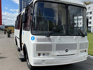Представители ОМОНа ознакомились и оперативно-служебным автобусом ПАЗ-32053